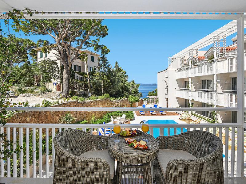 C905BB515F0476F2053FBC13D10BE2DA