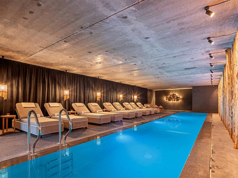 033098DA98F56FB645216D61B4F930BC