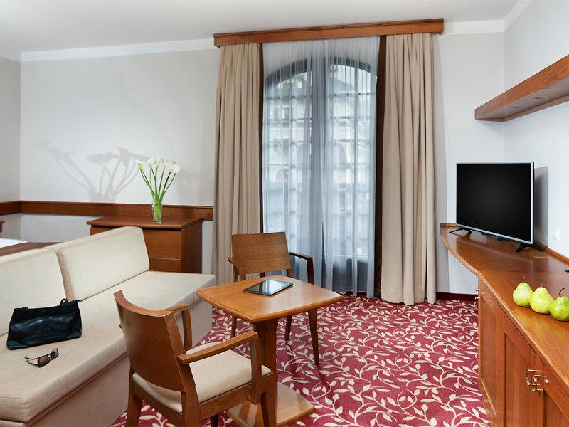 F38A8ECE09F5A1D1620F1CD0A47B7B94