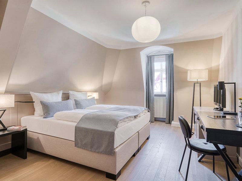 B9EB0B7A46E176B83A8FFF42CAA238AA