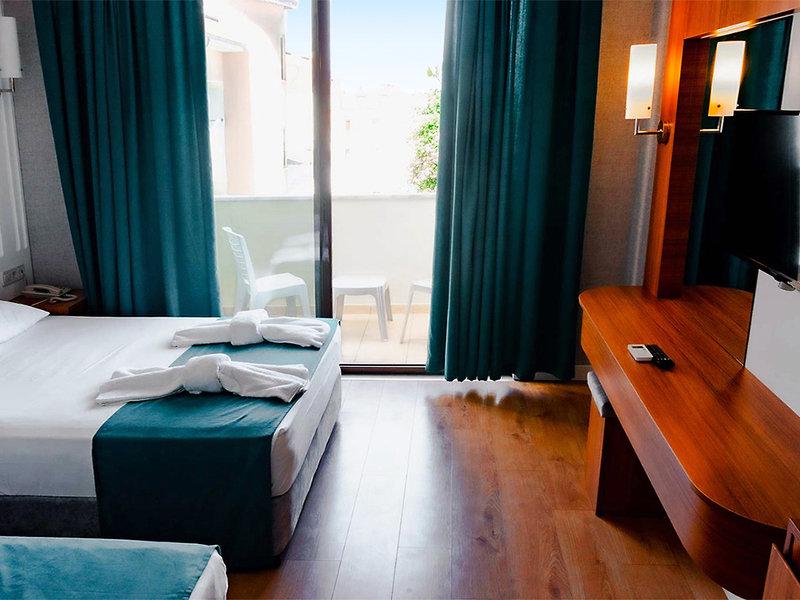 EE63F63D65198C9837959A1701059E1D