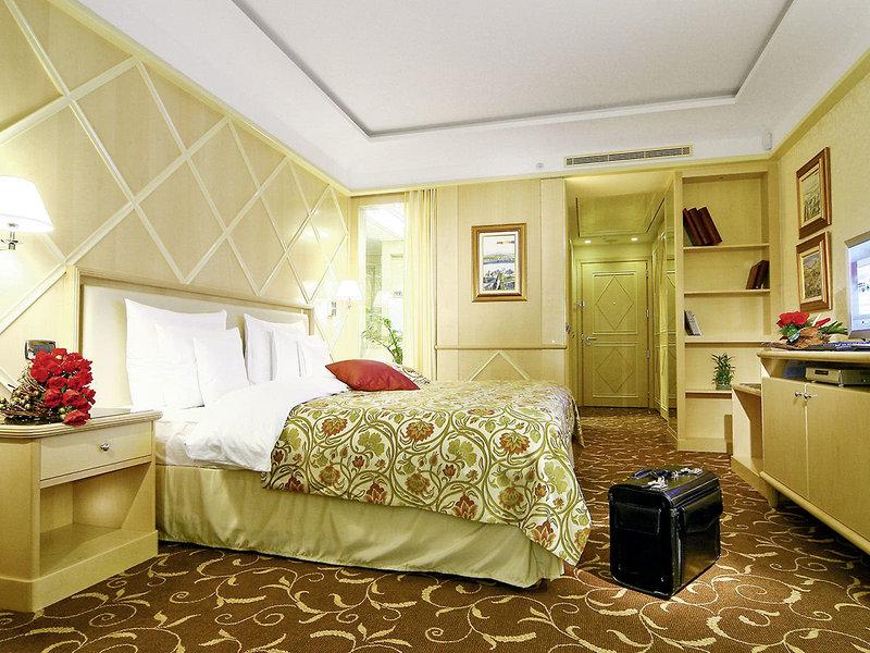 D12D37B5D781168C4504E68248606003