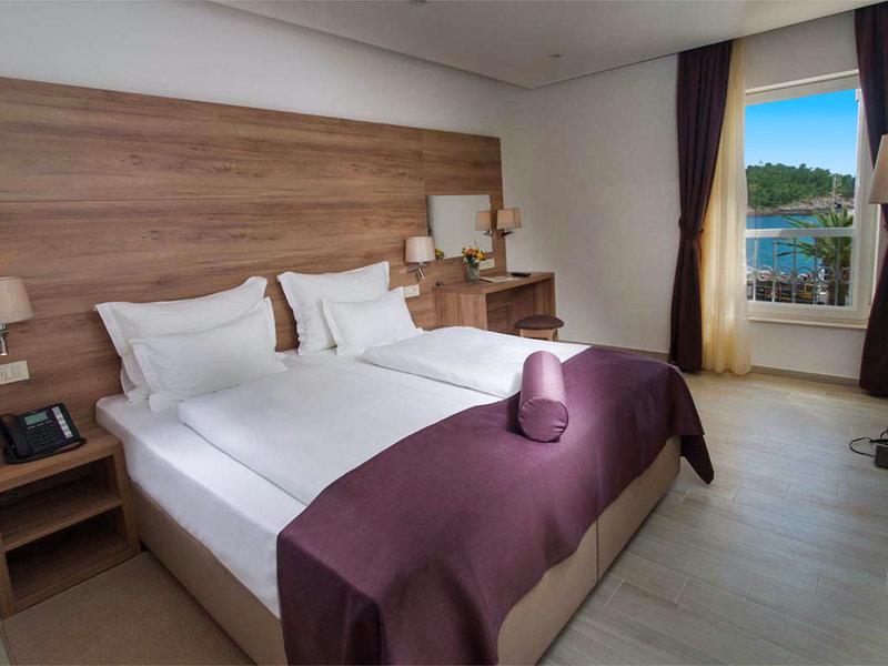 69FC8C3ED4566F76DED30C2E2C214D85