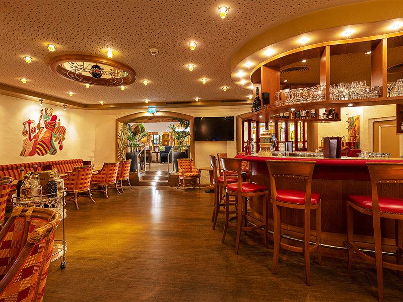 B703D3F40BEEE2428D33CA1F16342ACE