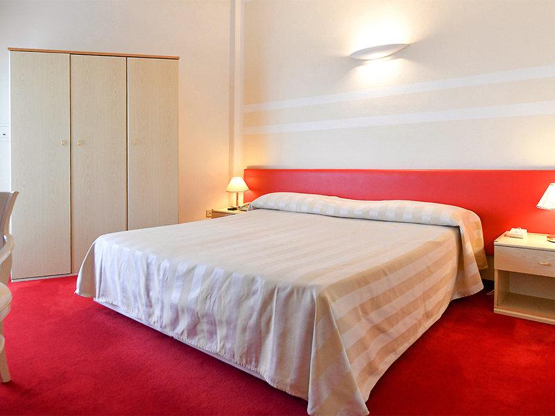 AAEA9C2EDB0A4CD74083459C2E86932A