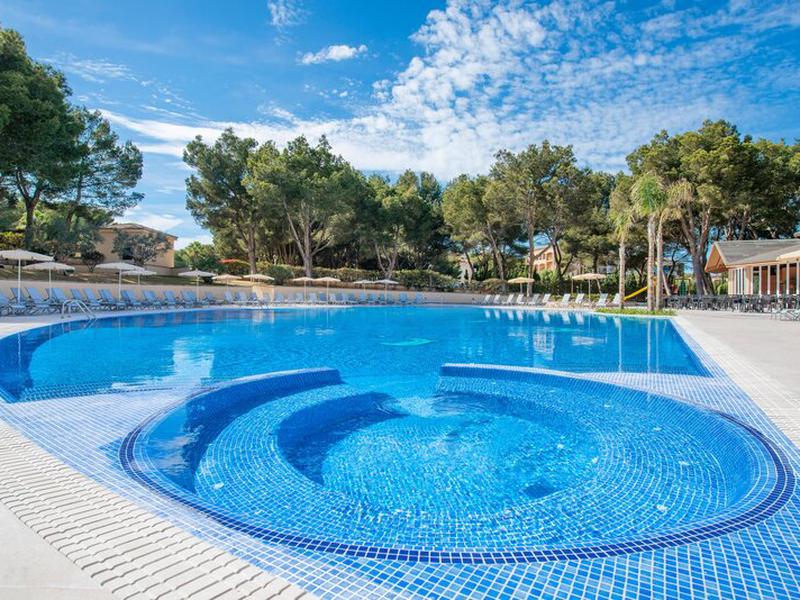 864C12FB0D2178D4D712D7B42B717B61