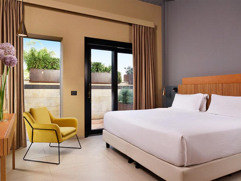 BAF175C7CB99FDF222BDAAEDCDCCCBDD