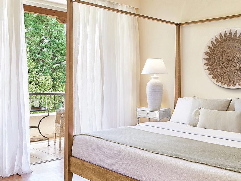 AAB880EBFC6E822FAC93F77BA15C1B39