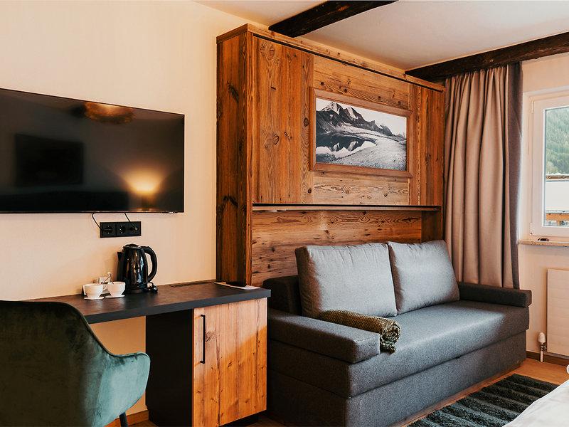 B35A8A2183D4EE8987D795FBA69E7D24