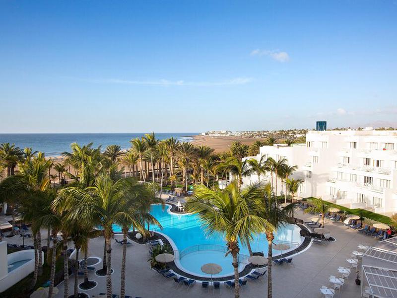 300D18223CA4509AD312212B66A1A4C7