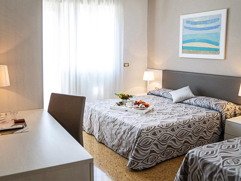 77546E42CFF63B5D676D6FA5AC3507A8