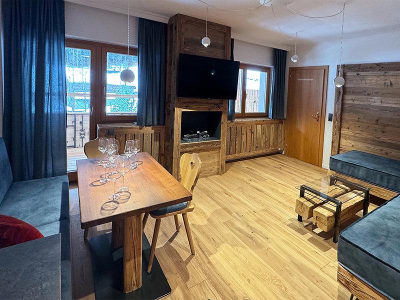 397C3DC6DC55CC039908A229457F4472