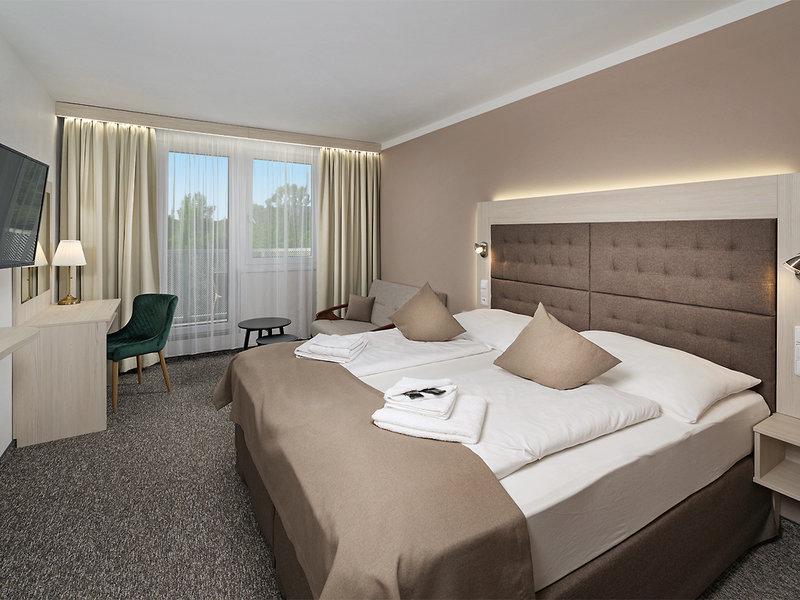 21E2715AB02DC52B1C8052C02C7B8DA4