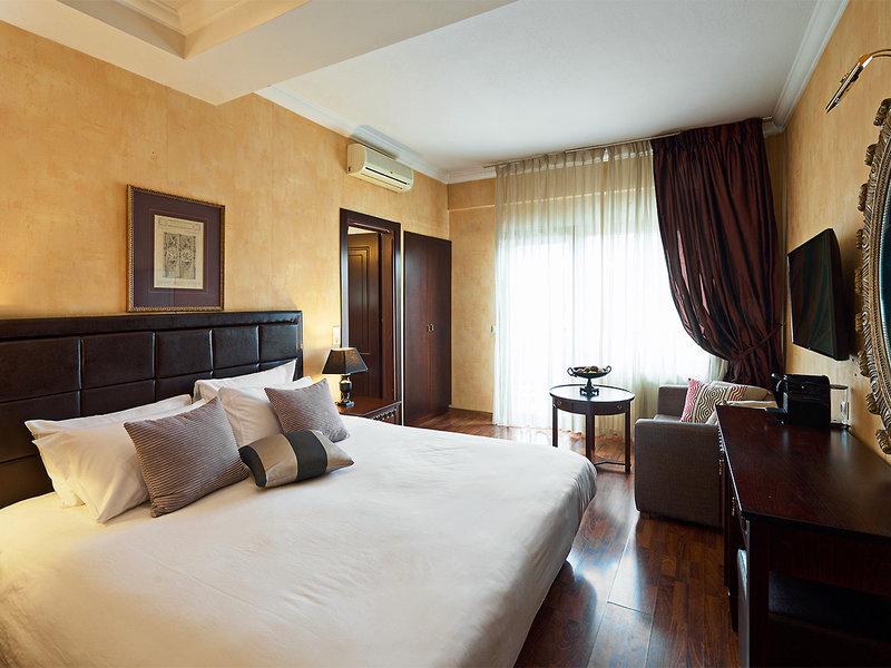 54C17404451E15AE8F014F725D450CAE