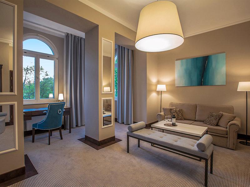 254D52B28AD580875F5CA127937334CD