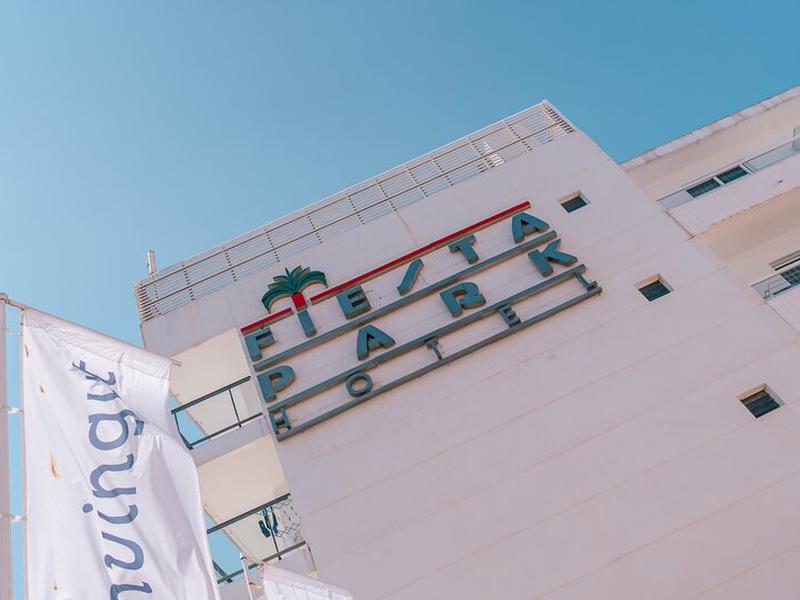 E62ADCCD715408398440D446F0CD4F8A