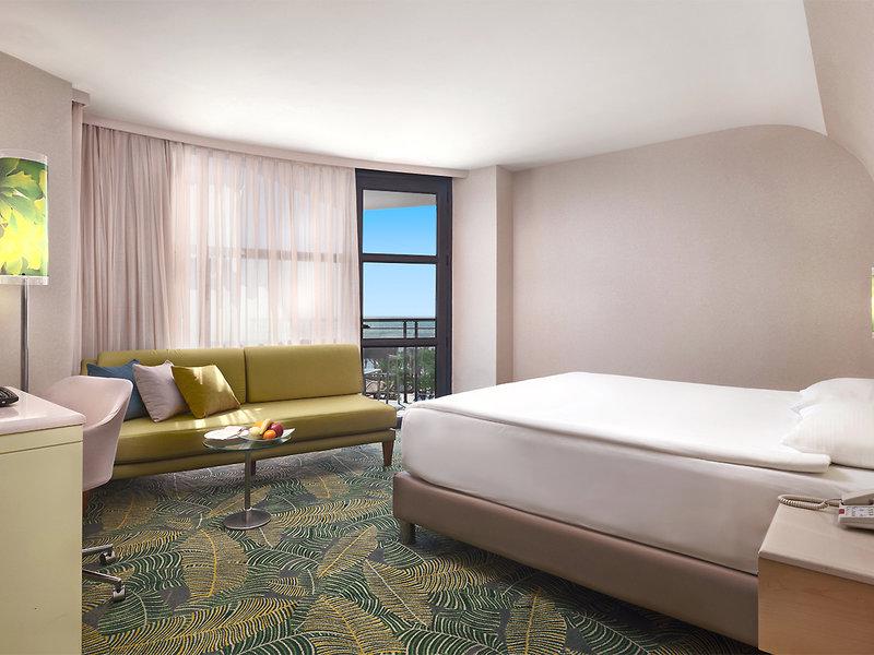 CB58A4346CAEFC8F612C2D1EF569F8C3