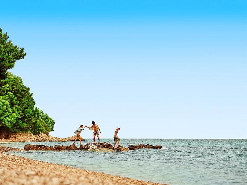 2AC64CB4786F069F86ED4921E651FAD3