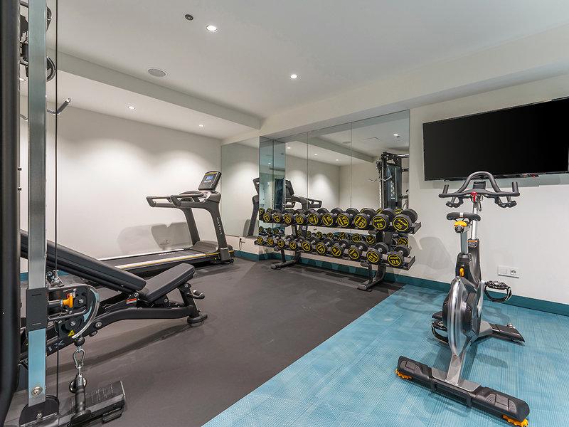 FDC1D4C06453CBDC13584AA1F8B98651