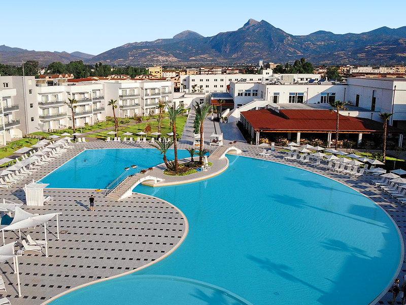 EDEF1BC76D4961D3F17F10AB883CD2BC