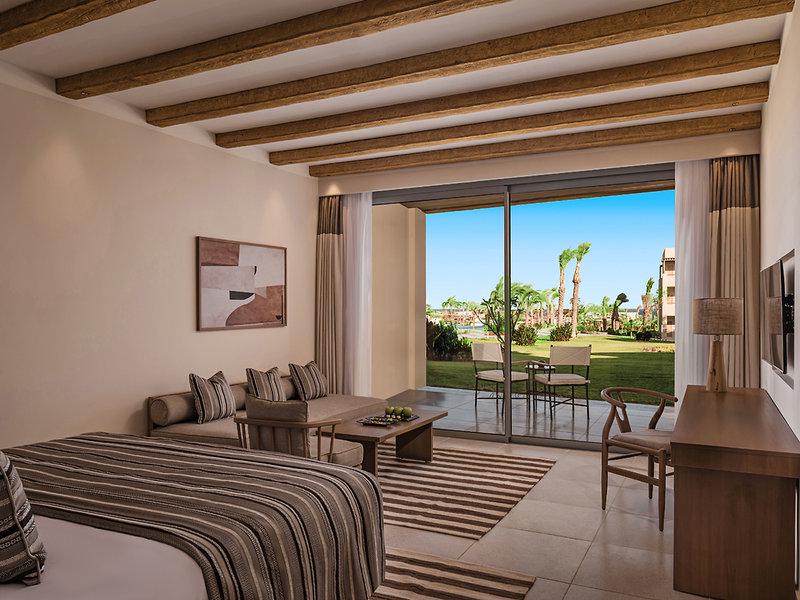 E6B78145FFEF69B97786CD678DC78A75