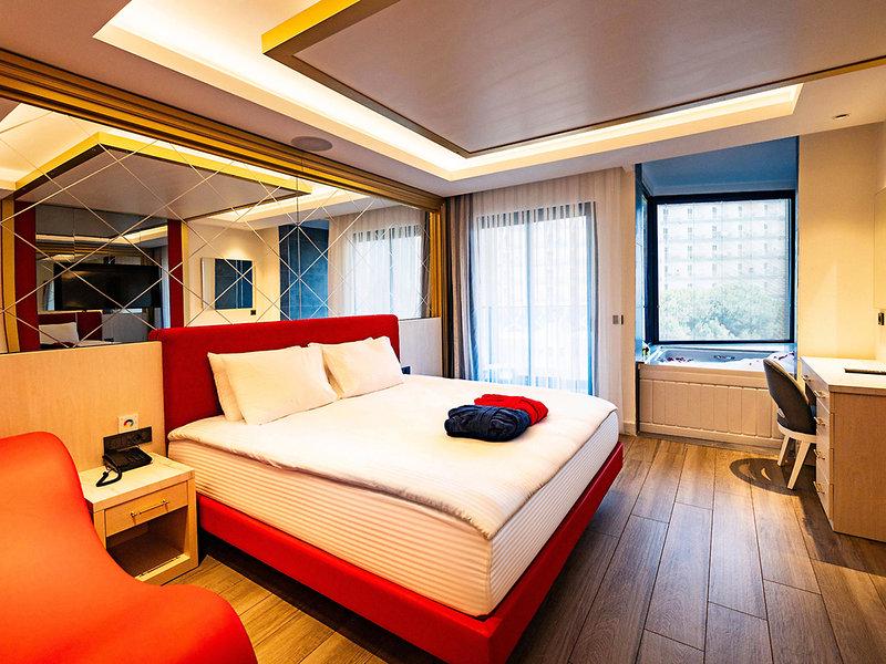 B5992A19644151C32219C7157B1F9E74