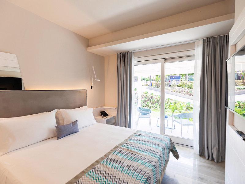 FF22776E970B04B0152044B0AE7900B3