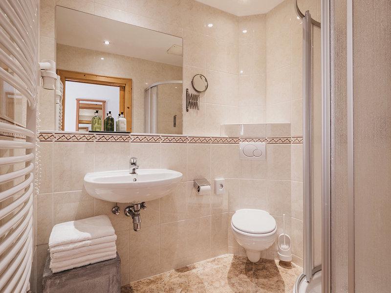 D9364B6F68BD745103978F5F6428FE93