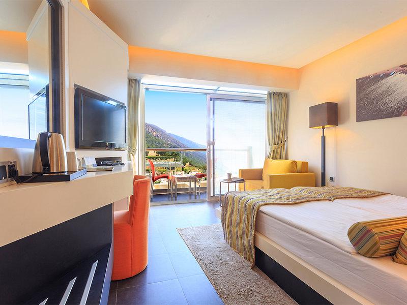 96498F9F41456DC3CE2A85E0BF4DA674