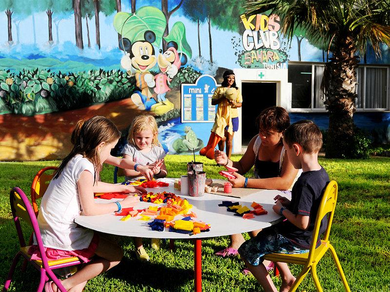 4903D32C61DC253F8A44C7D74FFAA233