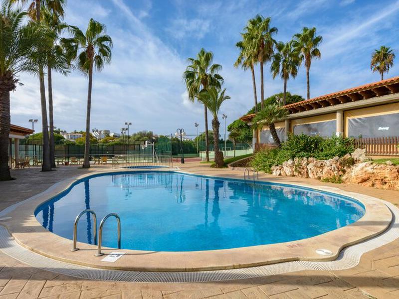 29A6285EB803E4E05E9EFD1FC3ADF22E