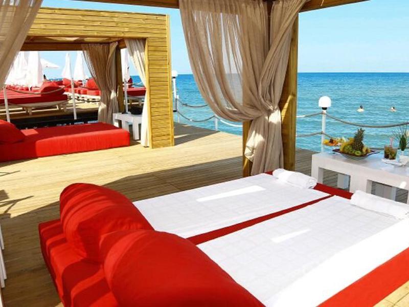 B840BF3D63811AB7D8EE3EF6FA5E0B9F