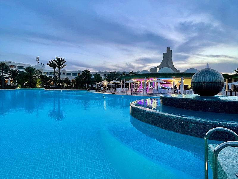 1568194282224DC03C4BCCC972A3FD89