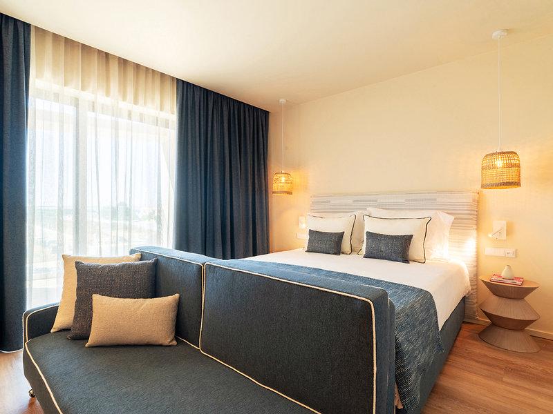 83E1B157E66B1DC1B8E85846D1FE94F9