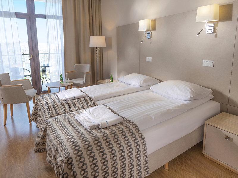 56EC67684F4CA355510725B19ED484C9