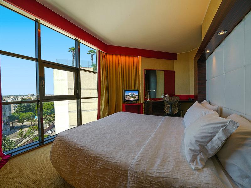 4B399F54E954B5E27FFEE55465A379C1