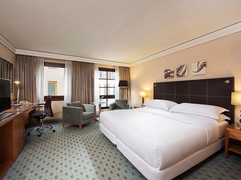 4BE8B7358F69FC80635E77D52062AEEC