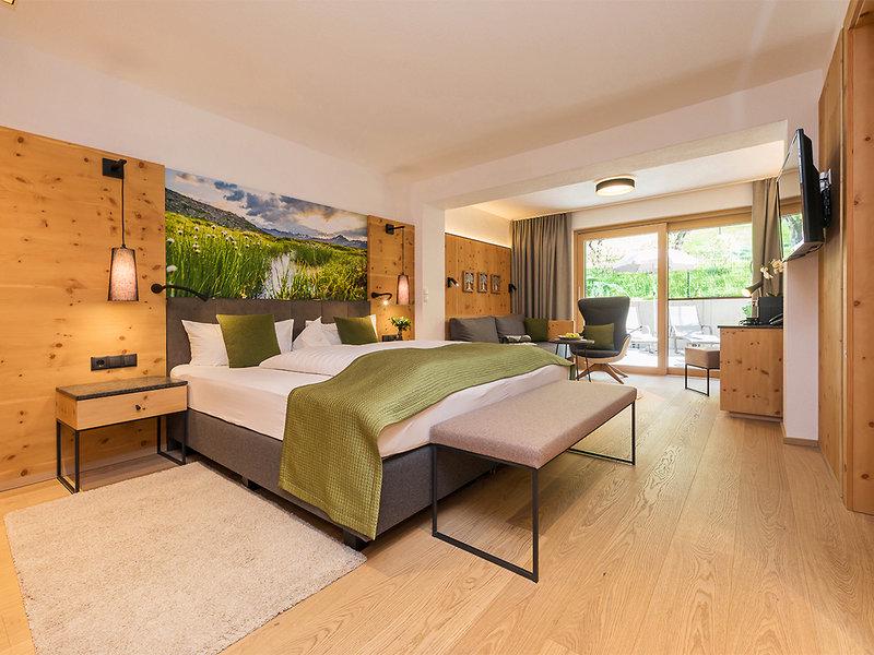 FCB0EDCD2C7D3A3F440B854BA8859FC8