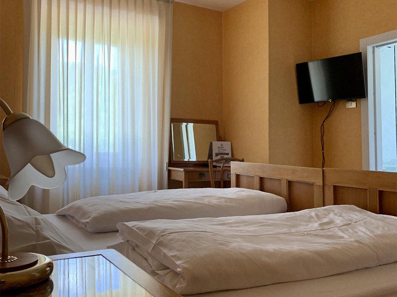 FB6E46D29E2D14862A4D0ADA02CDEEDE