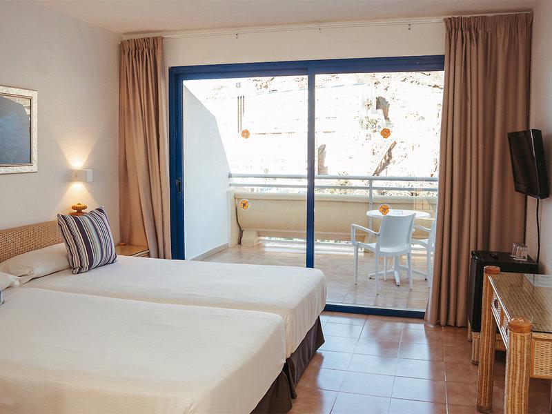 FCFFB16F7E89B6BFE4F90ECFCF1C6086