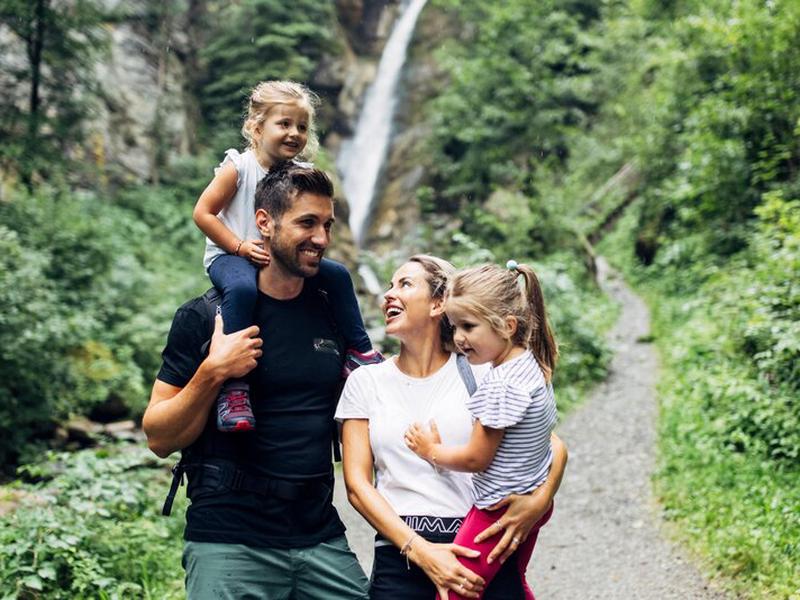 DBB90A40A0AB9A15EE32117C6DE1E19E