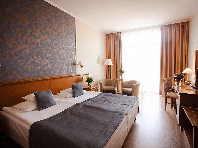 443FBB2D78BBE813EDA62F77BDA8AB89