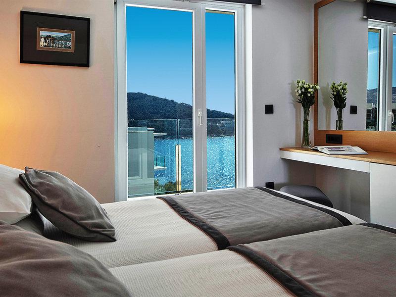 EFB5CAE360CD4A6C4138959A201102CC