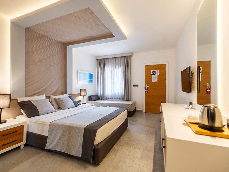 5B55B5476BB63FC7F13676B2E6036664