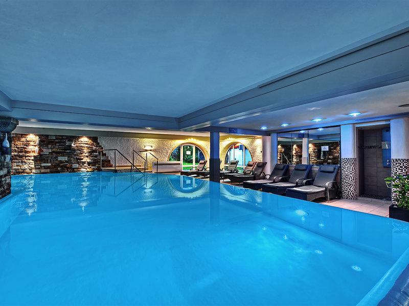 B92363949B63ED2A3067C8F7F9A6BD7A