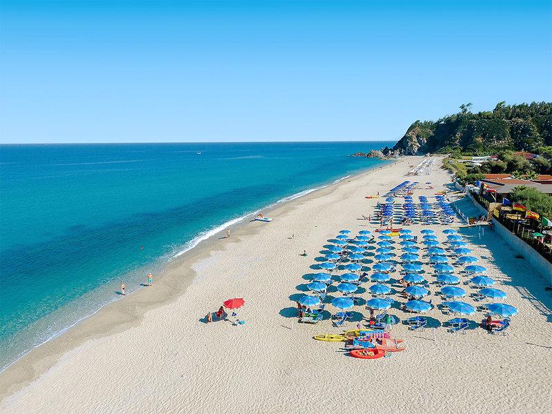 FCC592D3795004A4EFB2397C69BABE67