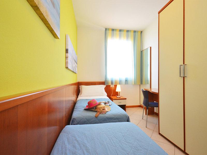 F7AB3DF24CFFE925534413486BA62723