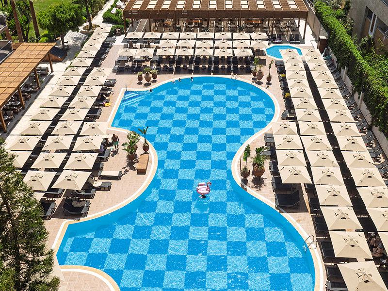 33DE2915CFA4777E22E726929B405042