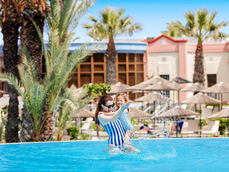 FC4E57ABDAC8EC280B26FEDA9A60F16F