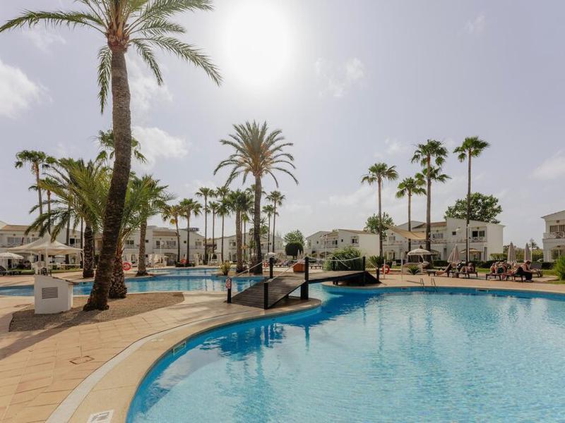 BE7548BD0E11FC4ABD351E8A499B29D2